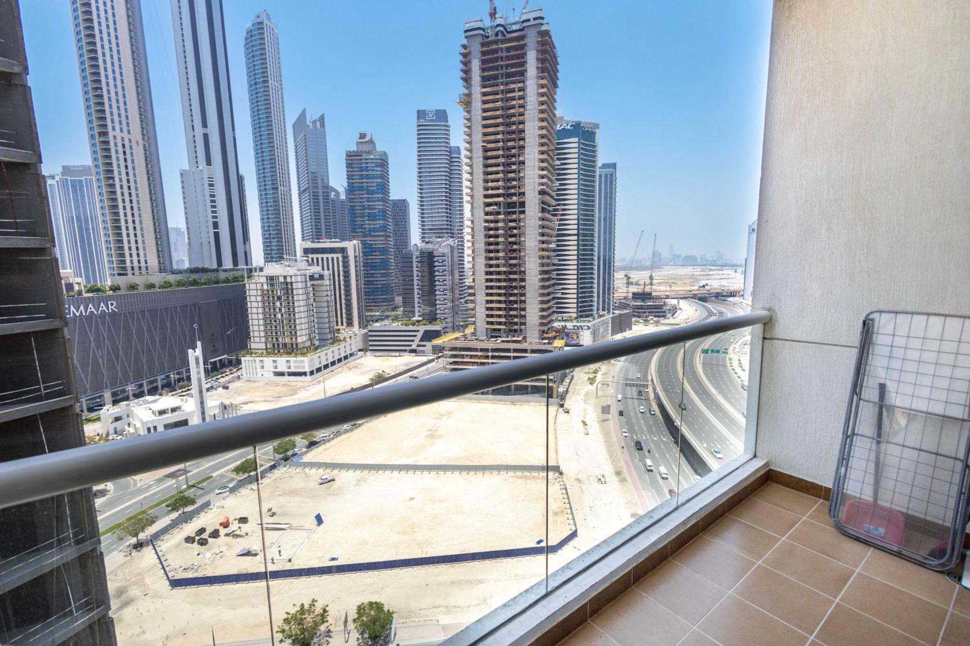 Apartment Downtown Burj Al Nujoom Mall & Burj Khalifa Dubai