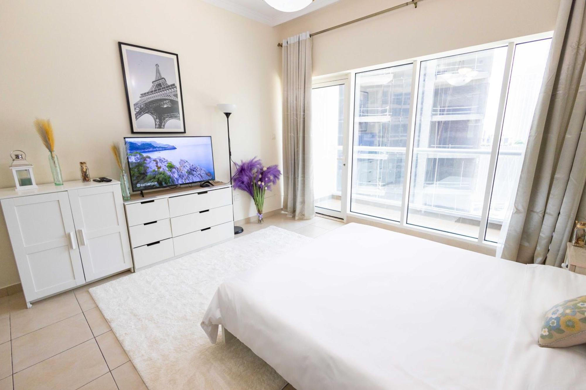 Apartment Downtown Burj Al Nujoom Mall & Burj Khalifa Dubai