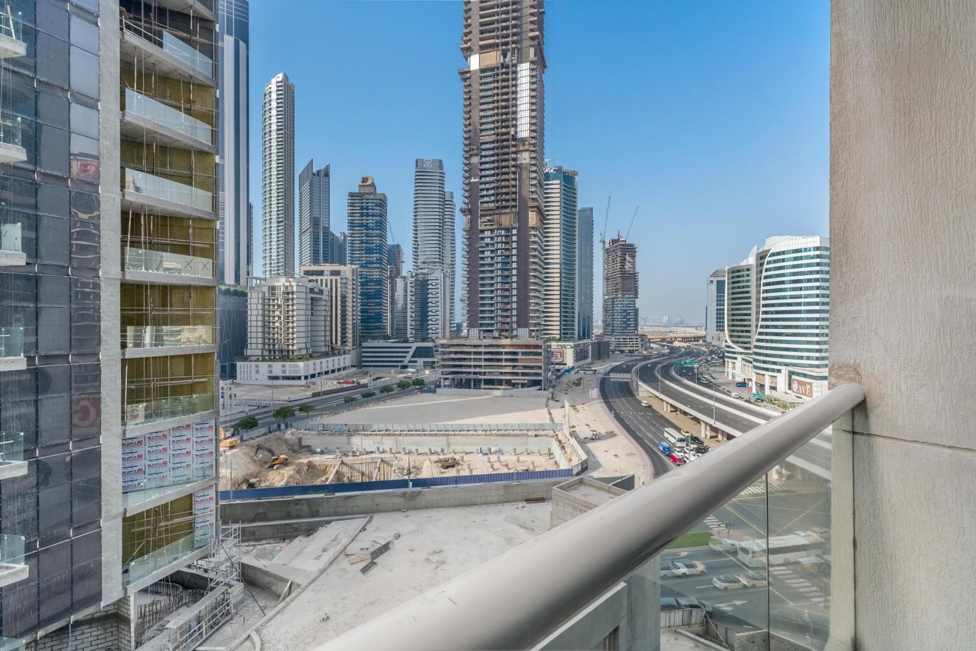 Downtown Burj Al Nujoom Mall & Burj Khalifa Apartment Dubai